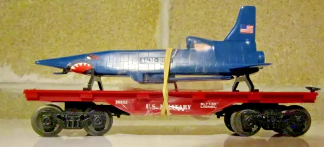 Lionel #6-16352 CRUISE MISSLE CAR - O and O27 Gauge - US Military Flatcar - Box