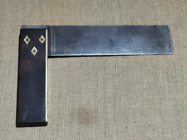 OUTIL ANCIEN EQUERRE EN BOIS ET LAITON Décoration Utilisation GRA 250 ...