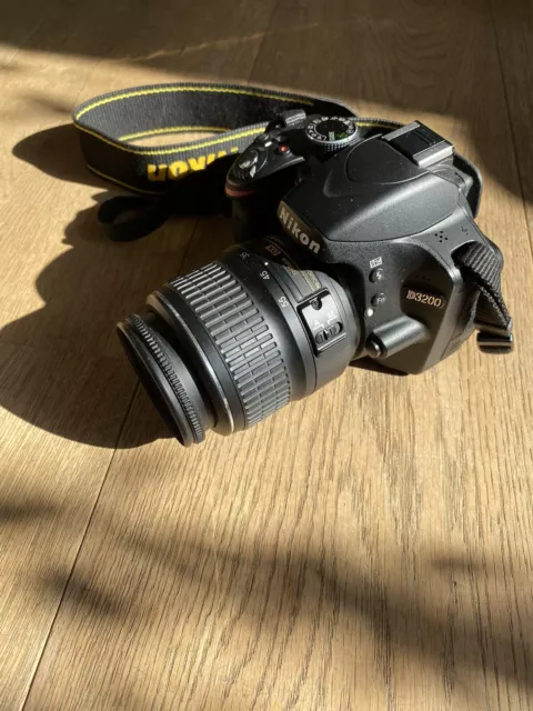 Nikon D3200 inkl. umfangreichen Zubehörpaket *Komplettausstattung*