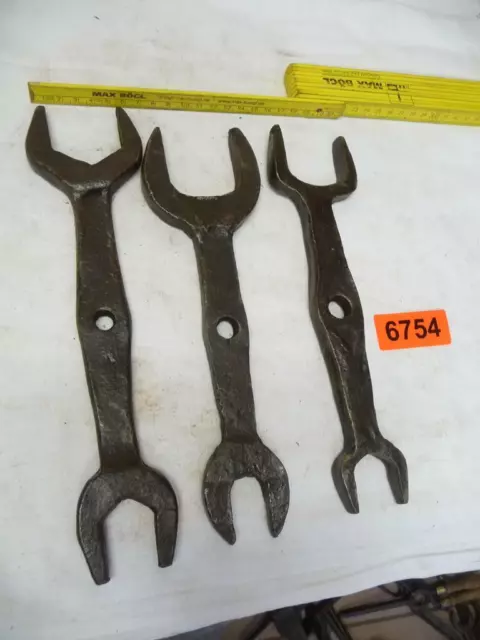 6754. 3 Stück alte Barock Schraubschlüssel Schlüssel Werkzeug geschmiedet