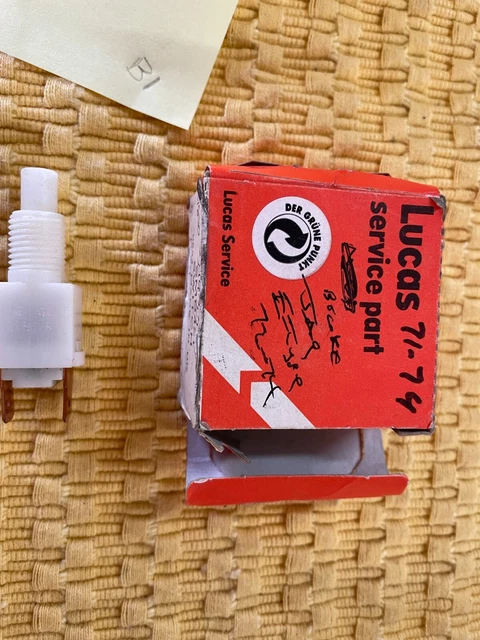 Jaguar E-Type brake light switch Lucas new old Stock SMB421