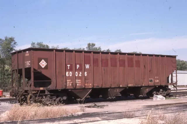 FREIGHT CAR TP&W #80026  open top hopper  East Peoria, IL 10/15/89