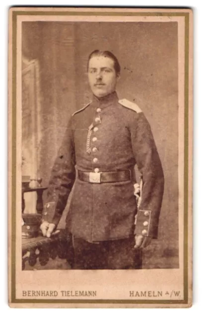 Fotografie Bernhard Tielemann, Hameln a. W., Portrait Soldat in Uniform Rgt. 79