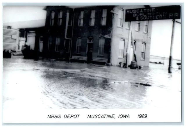 c1929 Muscatine Iowa IA Vintage Railroad Train Depot Station RPPC Photo Postcard