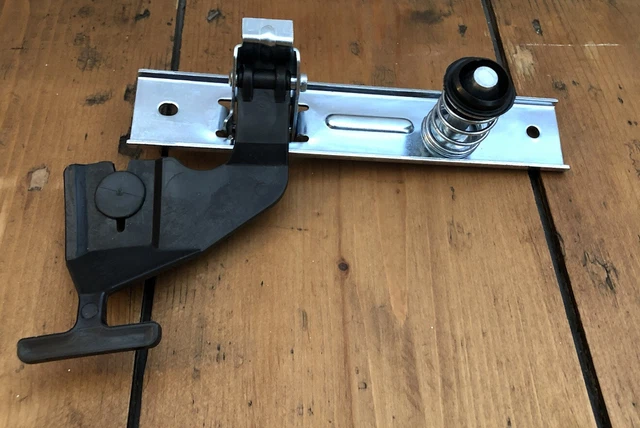BRAND NEW Renault Clio 2 II Bonnet Latch Pull Lever Mechanism 2002-2008