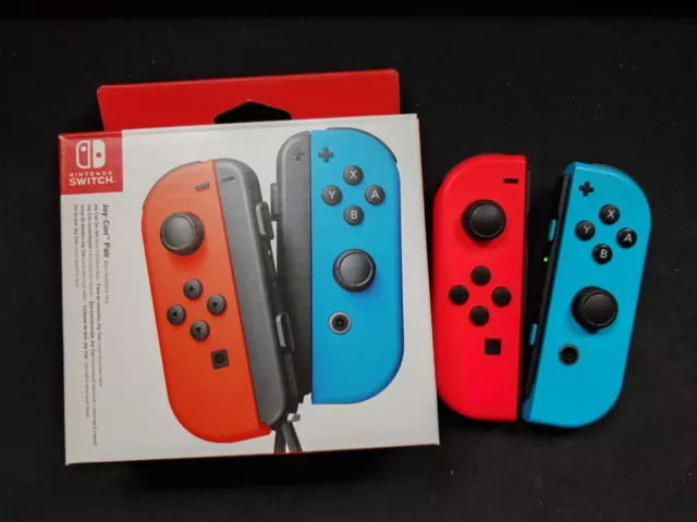 NINTENDO Paire de manettes Joy-Con Bleu et Rouge néon Nintendo