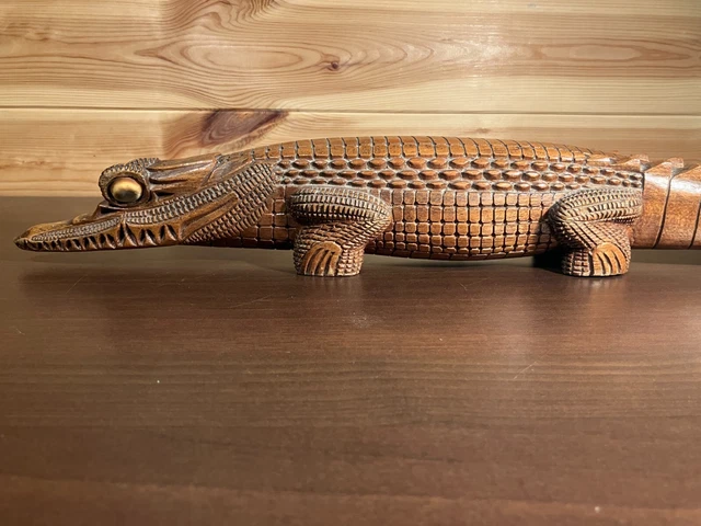 Scultura vintage in legno intagliato metà secolo