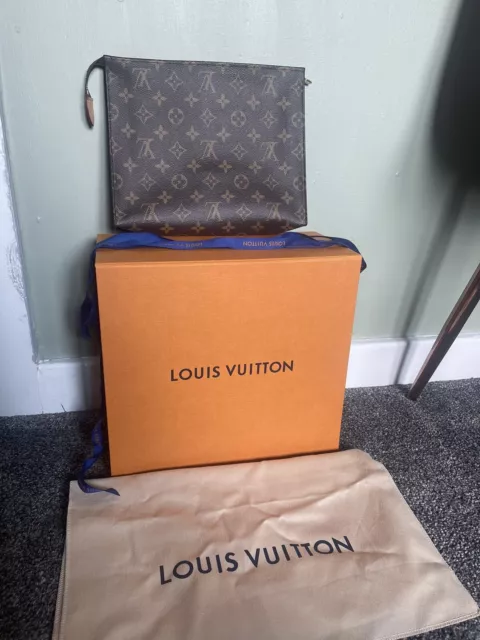 AUTHENTIC LOUIS Vuitton Monogram Noe' Pouch/ Toiletry Pouch Mint Condition  £650.00 - PicClick UK