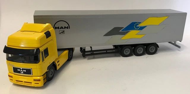 Voitures, camions et fourgons miniatures Conrad 1:50 MAN