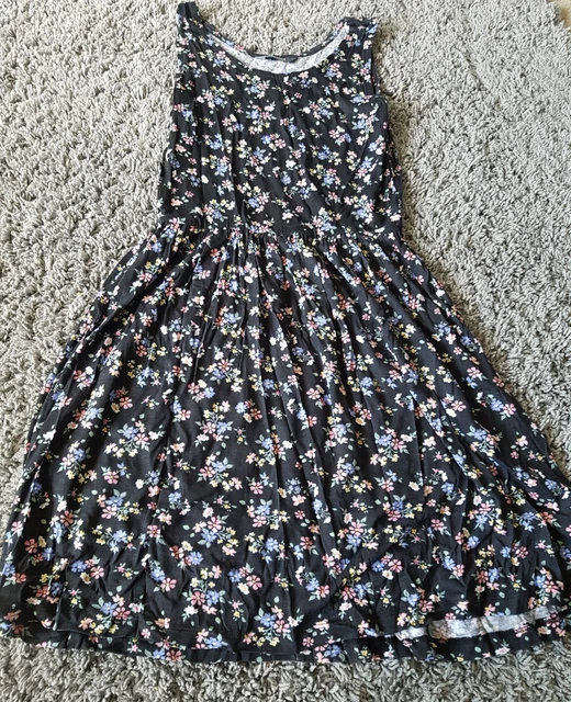 Bundle of Girls Clothes Age 13-14 Years (6 items) Dress, Joggers, Hoodie,... 2