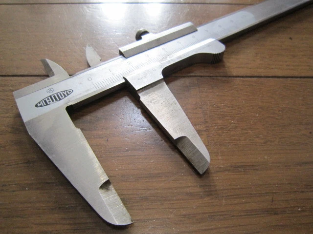 Mitutoyo MITUTOYO 20cm STAINLESS characteristic Vernier caliper with shell