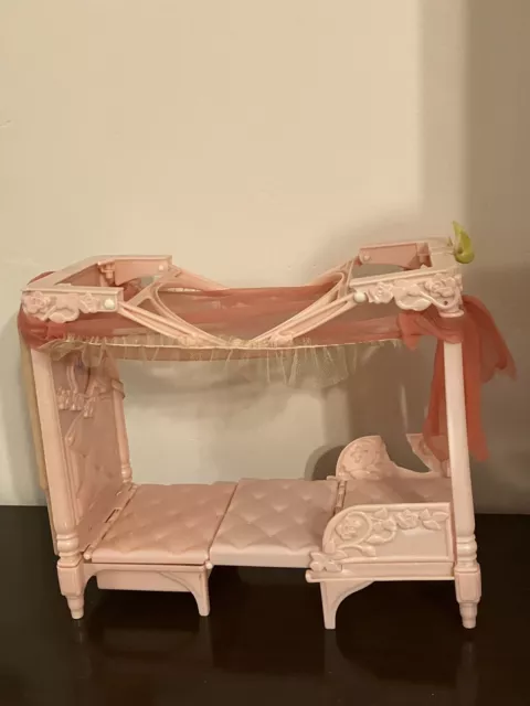 Barbie and the 12 Dancing Princesses- Musical Dream Bed- Working- (Read Desc)