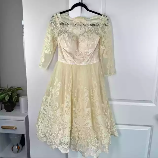 New ModCloth Chi Chi London Champagne Lace Dress Size 4 NWT Vintage Inspired