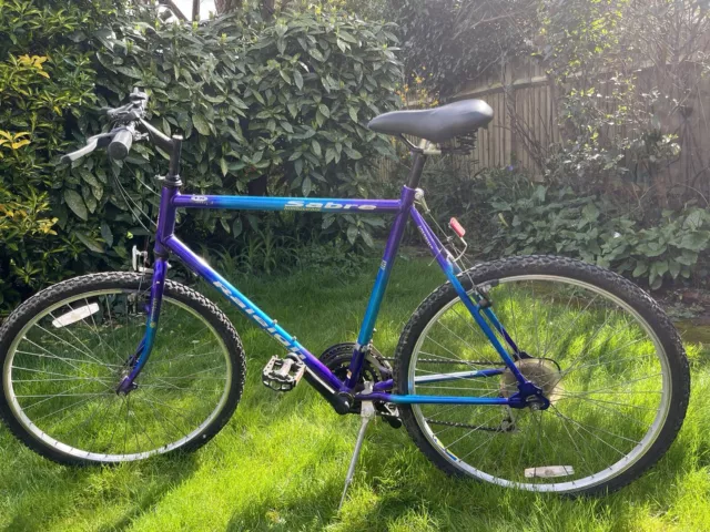 Raleigh Men’s Sabre Mountain Bike - Needs Attention.