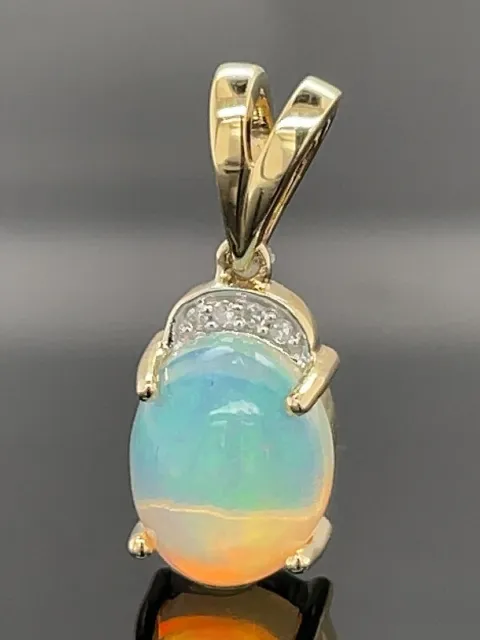 Jewelry Hunting Pendant 375/- Yellow Gold With Opal & Diamonds