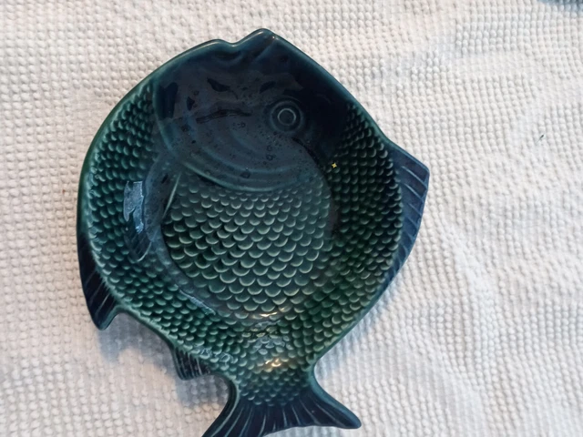 Two Vintage Olfaire Majolica Fish Plates made in Portugal EUC unique.