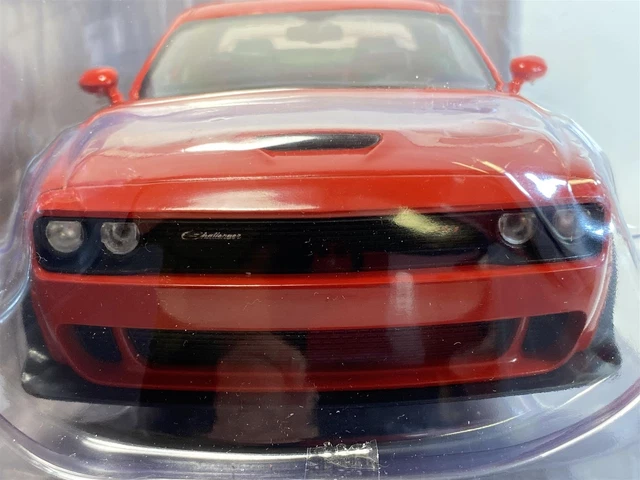 Dodge Challenger R/T Widebody Rouge 1:18 Echelle Solido 1805702 2
