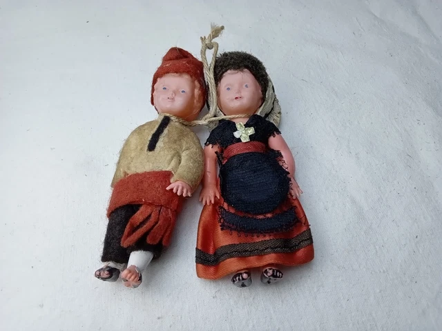 Lot de 2 petites poupées anciennes en habits traditionnels catalan Catalogne