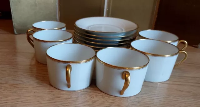 6 Tasses A Thé En porcelaine De Limoges  Blanc Et Or