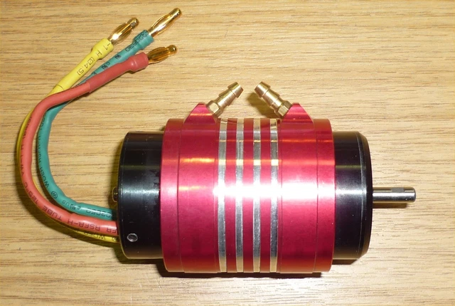 UPGRADE BRUSHLESS WATERCOOLED MOTOR 3682 1650kv  rc boat 36mm x 82mm
