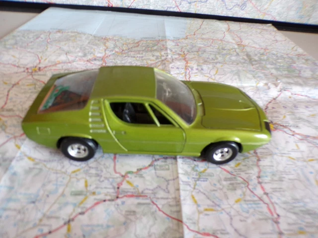 Voiture Miniature Polistil S20 - Volvo 164 E Police - Échelle 1:25 - Rare !