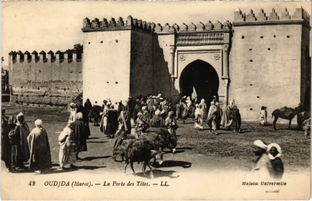 CPA AK MAROC OUDJDA - La Porte des Tetes (92707)