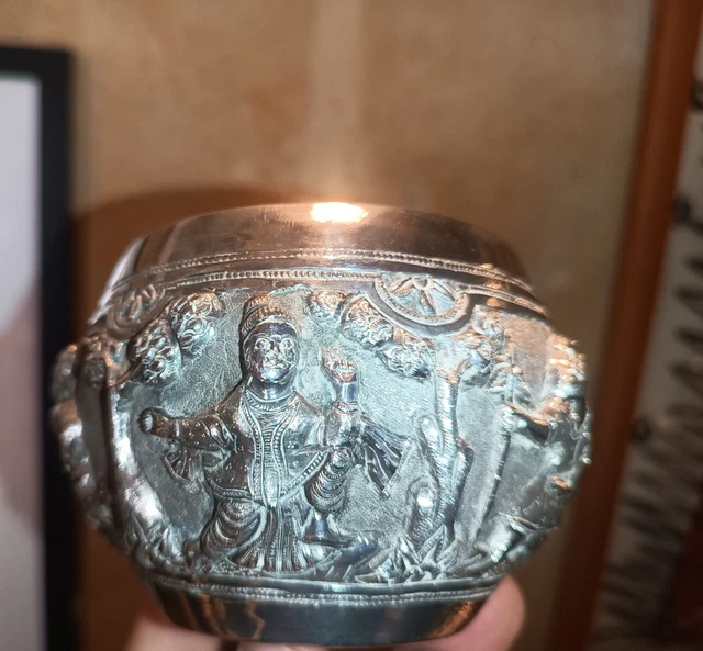ANTIQUE 19thC EXCEPTIONAL BURMESE SOLID SILVER THABEIK BOWL, RANGOON c.1880
