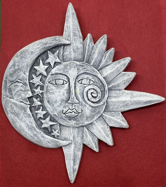 Sun And Moon Plaque Outdoor Garden Statue Ornament Sculpture Wall Hanging