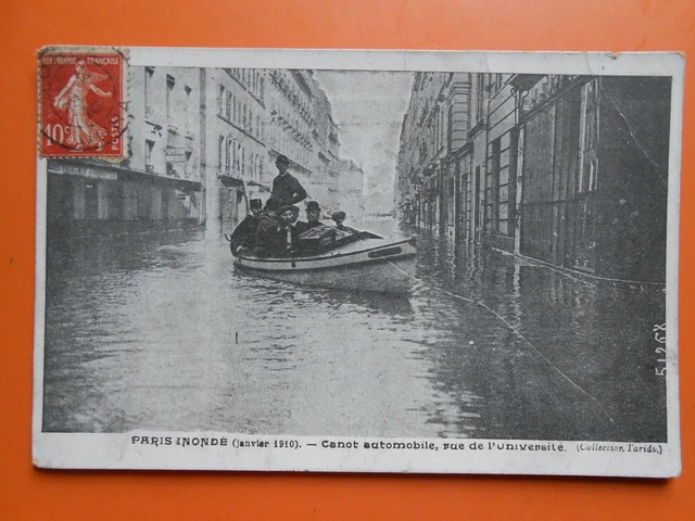 Paris   -   Inondation De 1910.   :   Canot Automobile,  Rue De L'université.