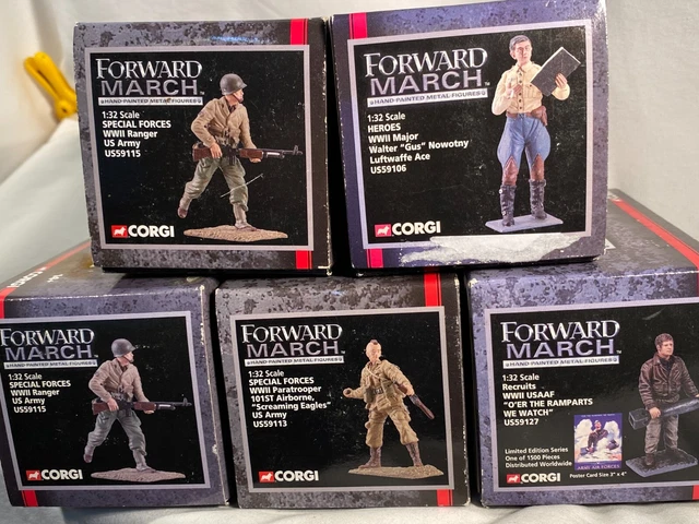 CORGI Forward March 1/32 LOT OF 5 World War II Metal Figures 2.5" Tall Orig. Box