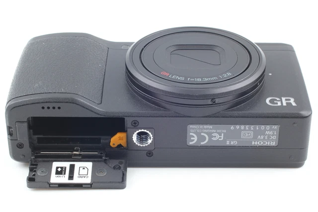 【Near MINT in BOX】 RICOH GR II 16.2MP DIGITAL CAMERA Black 18.3mm F2.8 JAPAN 8