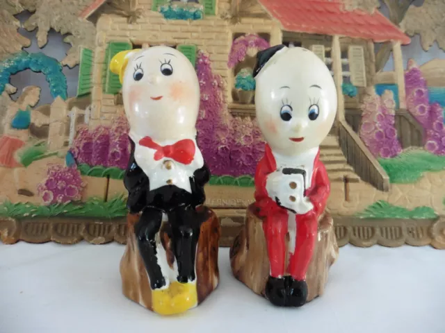 Vintage Betson's Anthropomorphic Egg Head Men One has a Camera Salt & Pepper Vintage Betson's Anthropomorphic Egg Head Men One has a Camera Salt & Pepper