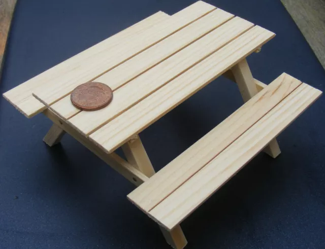 Natural Finish Wooden Pub Garden Picnic Table Tumdee 1:12 Scale Dolls House DA