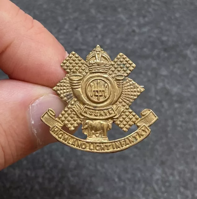 Genuine Highland Light Infantry Gilt Sweetheart Badge