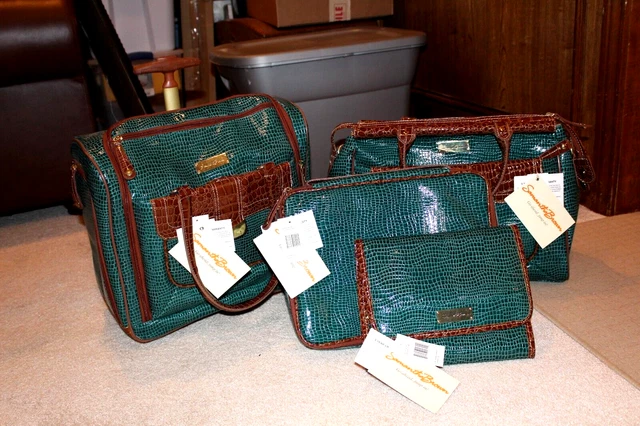 Samantha Brown 4 Peace Luggage Set-Sea Glass/Camel- Under Seat Bag and Dowel Bag