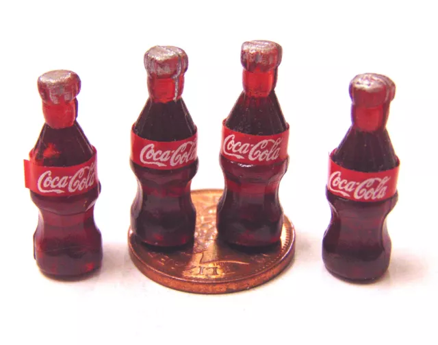 4 Small Coke Bottles Tumdee 1:12 Scale Dolls House Pub Bar Cafe Shop Cola Drink