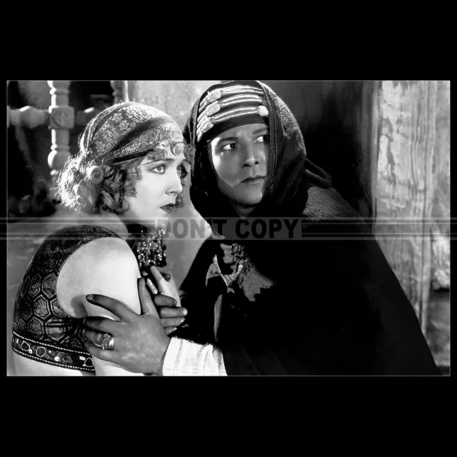 Photo F.018582 VILMA BANKY & RUDOLPH VALENTINO (THE SON OF THE SHEIK) 1926