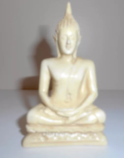 White Thai Meditation Buddha 3.5 Inches Tall