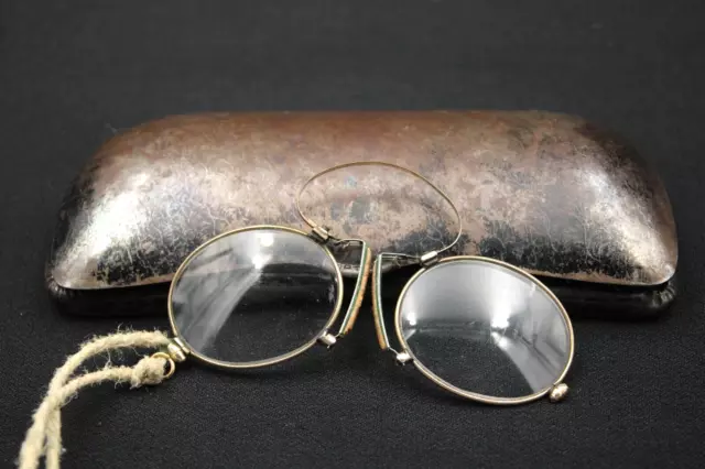 Antike Lesenbrille Zwicker Nasenkneifer historische Brille Optal Etui Vintage