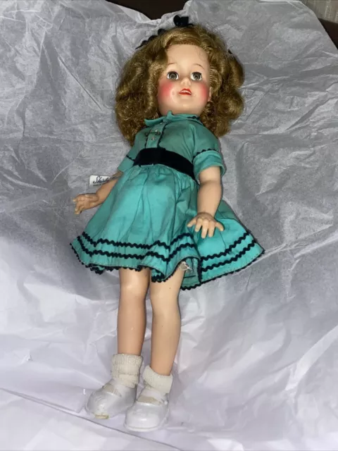 Ideal - Vintage 1950's Shirley Temple 15" Collector Doll ST-15-N