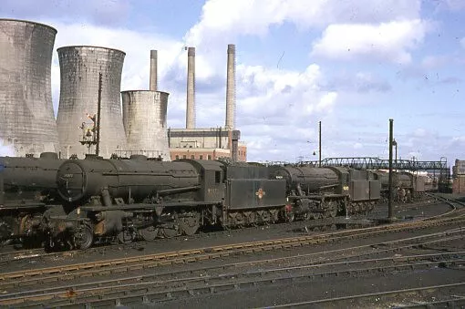 Original colour slide of 90430 BR WD Austerity steam loco