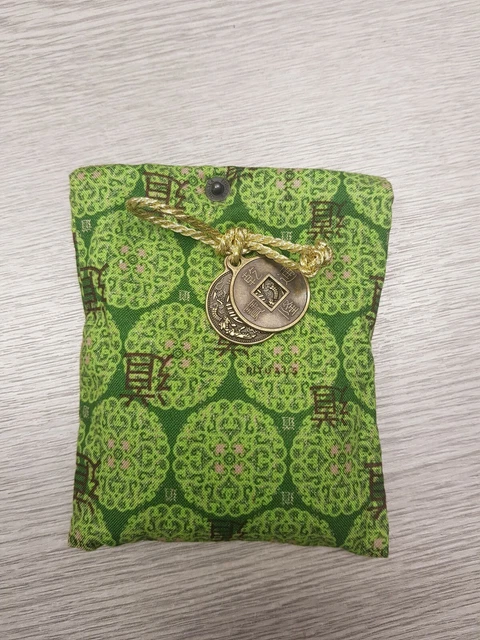 Wardrobe store sachets rituals
