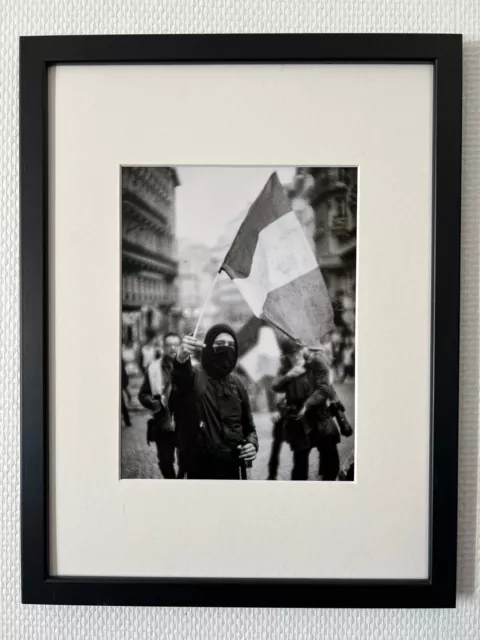 Tirage Photo Original Signé "Le Doigt à L'Honneur" Thème Gilets Jaunes 2018