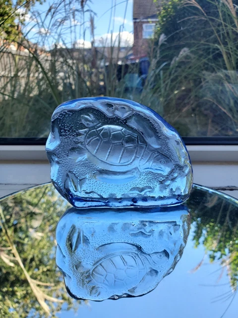 Blue Glass Etched Turtle Sun Catcher Paperweight