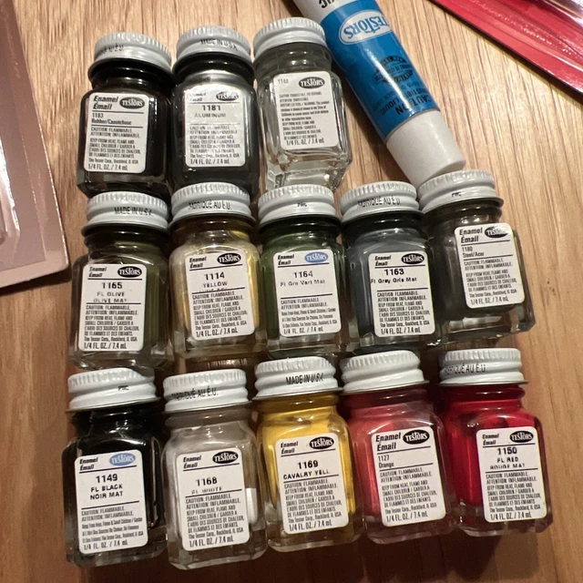 LOT TESTORS MODEL Enamel Paint & Glue Brushes Knife 22pcs. New Model