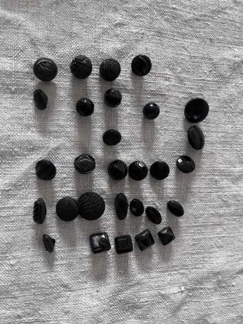 LOT ANCIENS Petits BOUTONS JAIS NOIR French Antik Mercerie