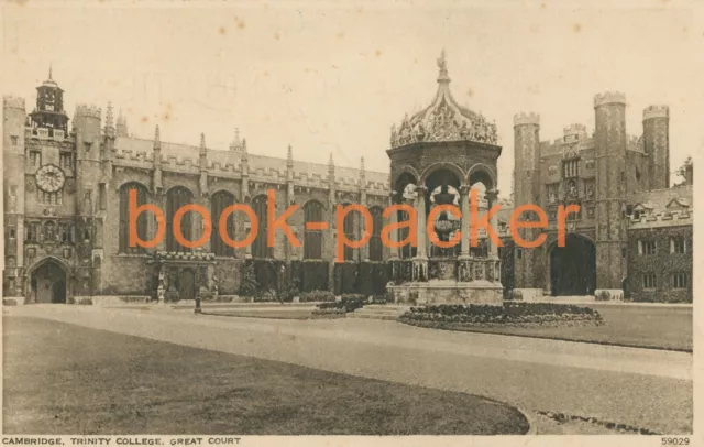 Alte AK/Vintage postcard: CAMBRIDGE | Trinity College, Great Court (1953)