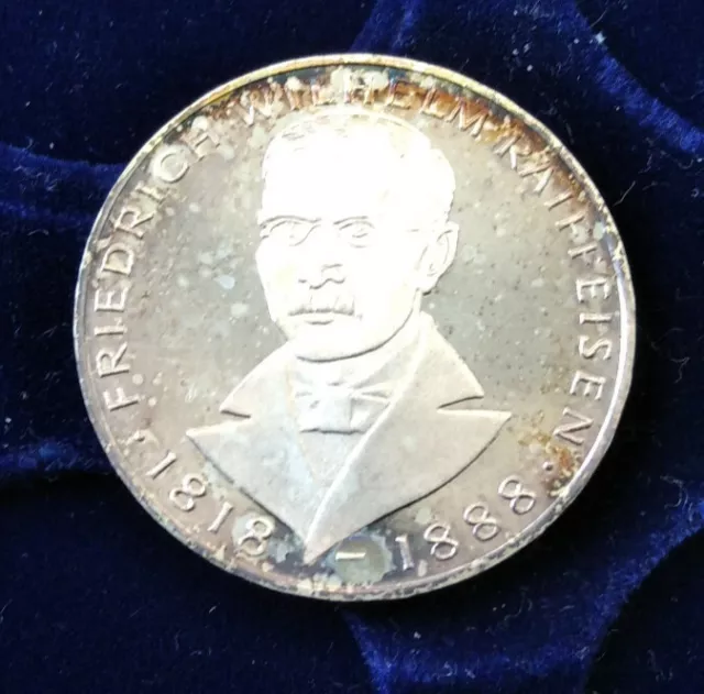 5 DM Gedenkmünze BRD 1968 J, Friedrich Wilhelm Raiffeisen PP, in Münzkapsel