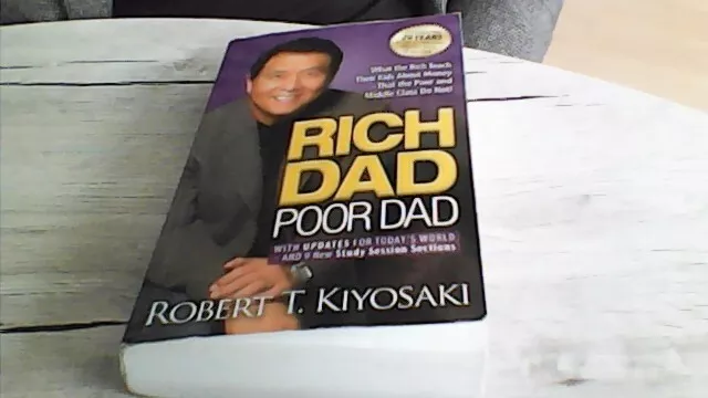 Rich Dad Poor Dad von Robert T. Kiyosaki (2017, Taschenbuch)