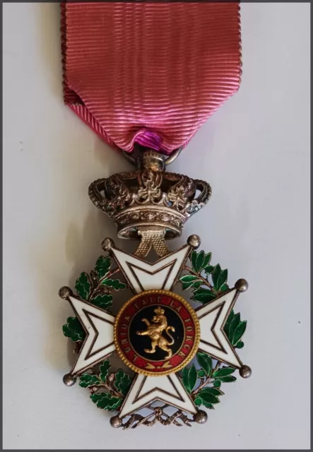 Médaille ordre de Léopold II  BELGIQUE  - belgian medal